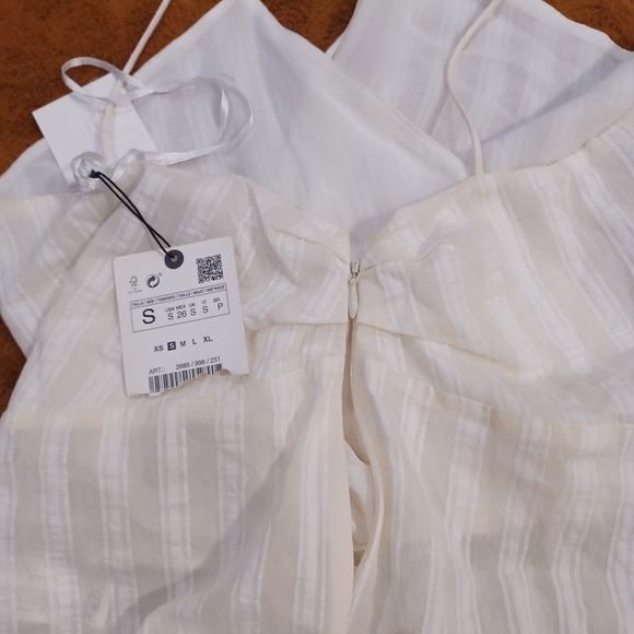 💰3/$30Zara knotted front top - Picture 6 of 8